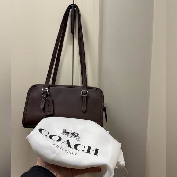 Coach Maple Brown Leather Swing Zip - Picture 12 of 12